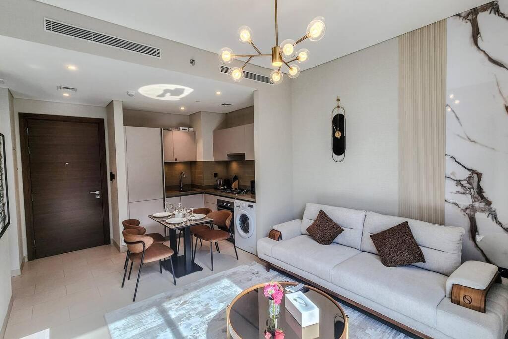 Apartment By Latinem Luxury 1br Cvr B3101 Near Burj Khalifa